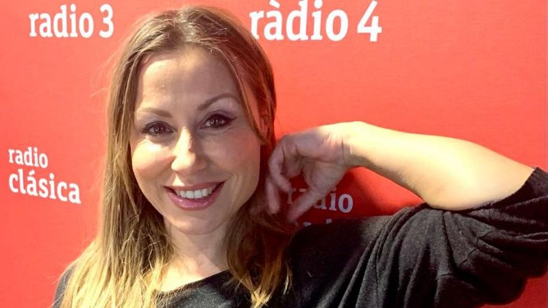 Metr�poli - Ver�nica Romero i Eloy Moreno - Escoltar ara
