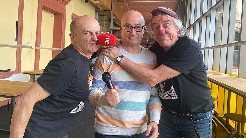 Xavif�rnia - Riures i emocions - Escolta ara