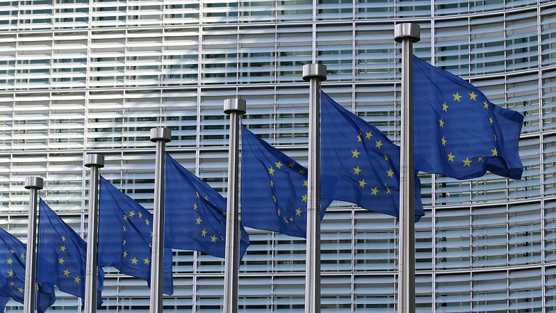 El Pla B - Tert�lia d'actualitat pol�tica