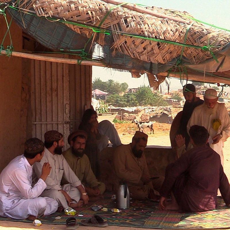 Cinco continentes - La precaria situación de los afganos en la frontera de Pakistán - Escuchar ahora