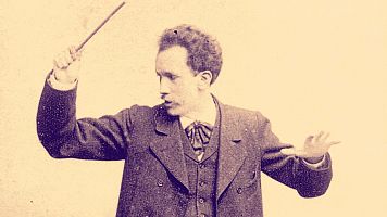 R. Strauss