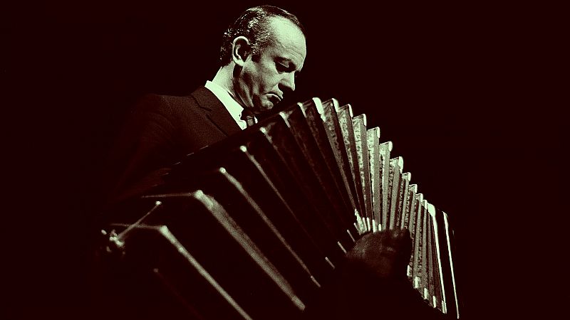 �stor Piazzolla  las sonoridades del tango