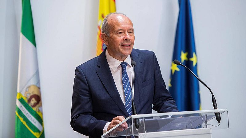 El Gobierno elige al exministro Juan Carlos Campo y a la exasesora Laura Díez para renovar el Constitucional - La hora de La 1 | Ver